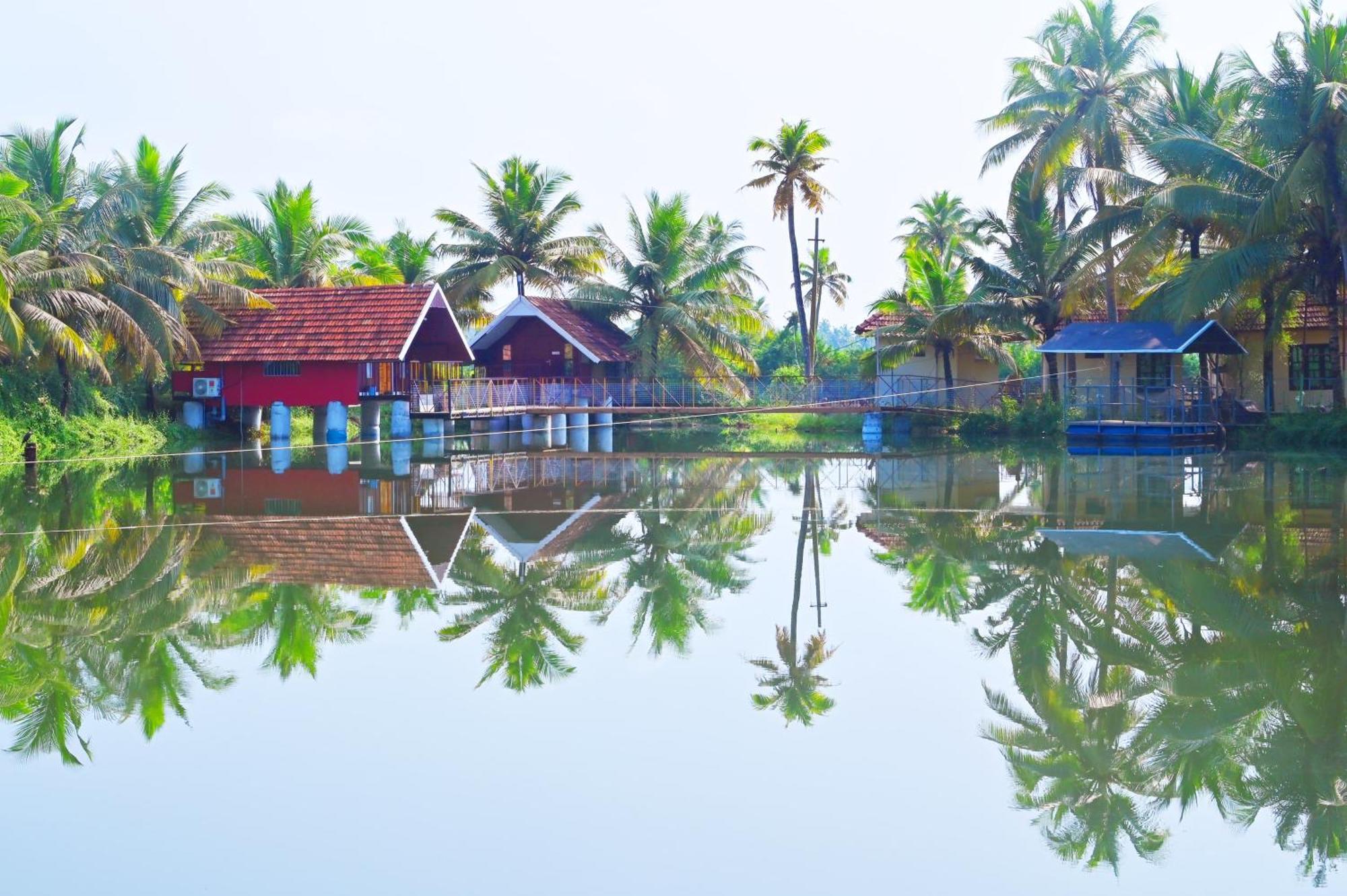 Munroe Island Lake Resort Mundrothuruth Exteriér fotografie